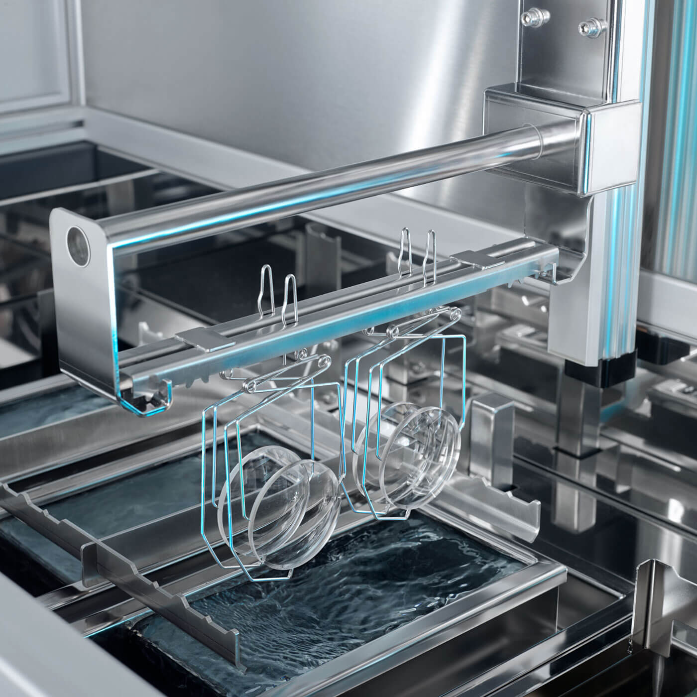 Hardcoating process by Schneider Ophthalmics